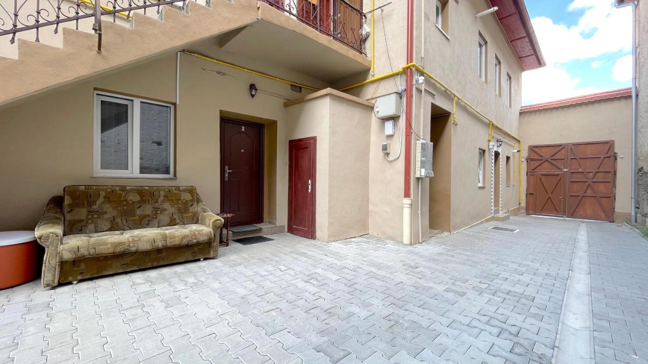 Evu Long Street Leilighet Braşov Eksteriør bilde